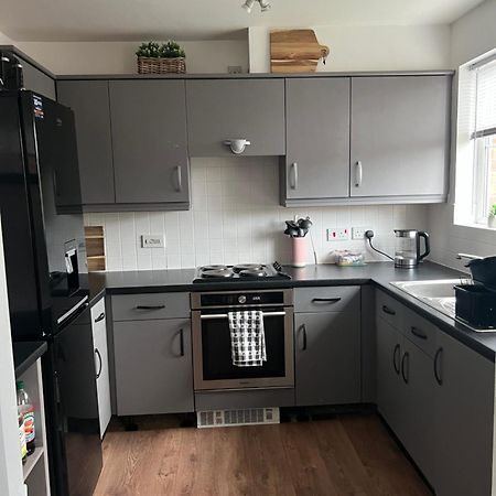 Warrington Apartment Great Sankey ภายนอก รูปภาพ